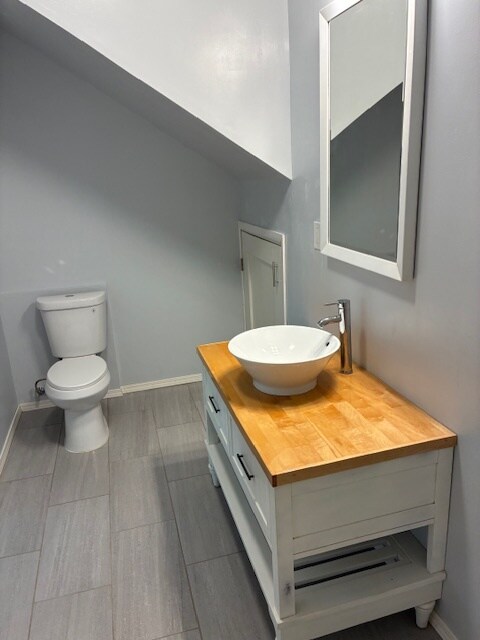 Building Photo - 2623 Halalu St