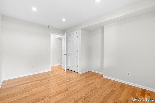 Building Photo - 132 Southport Woods Drive