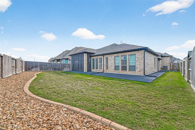 Building Photo - 2806 Sycamore Wood Trce