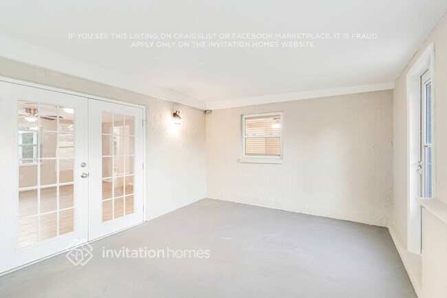 Building Photo - 15740 Sea Pines Dr