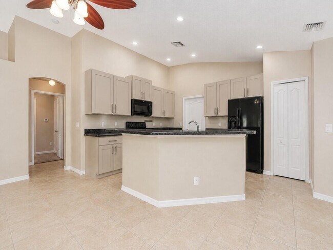 Building Photo - 113 Stony Point Dr