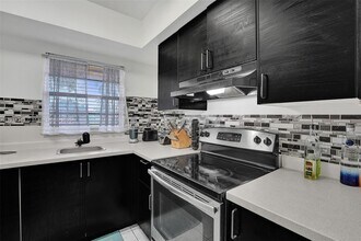 Building Photo - 3530 NW 43rd Ave