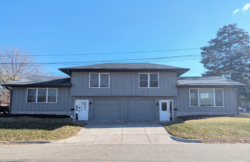 Building Photo - 4248 Regent Ave N