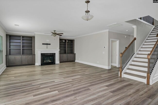 Building Photo - 825 Hidden Point Dr