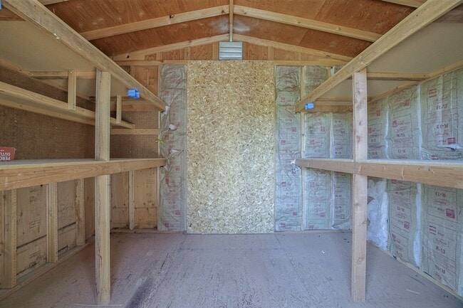 Building Photo - 2270 Sandia Dr