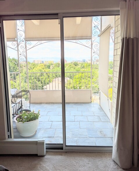 bedroom slider to balcony - 1200 N Humboldt St