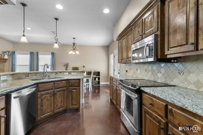 Building Photo - 7 Freedom Cir