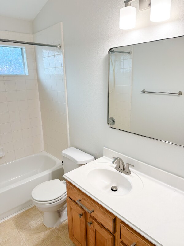 Building Photo - 4027 Falvel Cove Dr