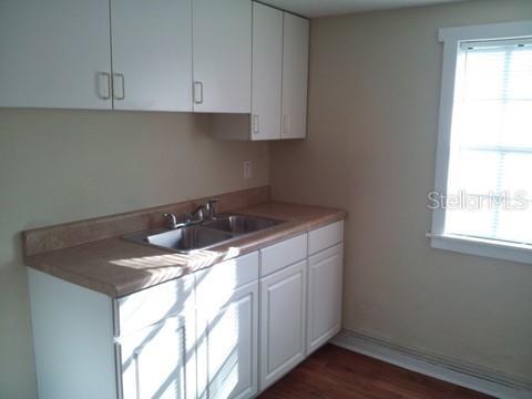 Building Photo - 2135 8th Ave N