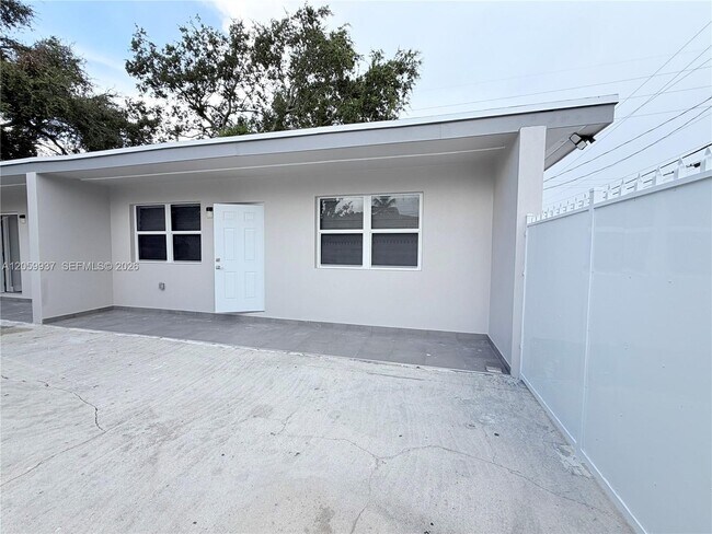 Building Photo - 3390 NW 50th St