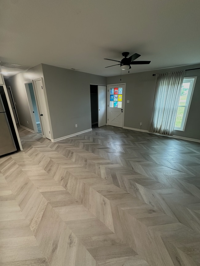 Building Photo - 3 Bed 2 Bath - Florence, AL (