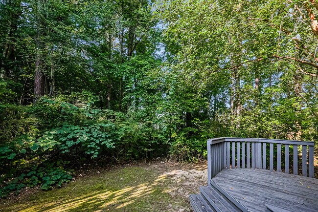 Building Photo - 871 Hampton Hill Ct