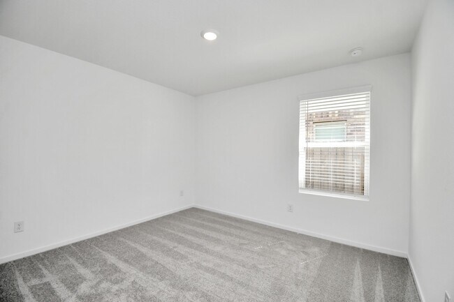 Building Photo - 1022 Gentle Nook Dr