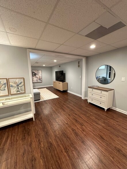 Building Photo - 250 Waterford Way