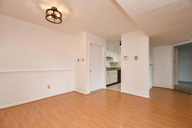 Building Photo - 8529 Hearth Dr