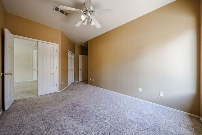 Building Photo - Charming 4BD, 2BA home in Chandler!