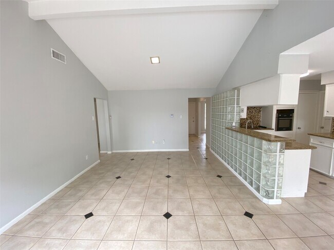Building Photo - 8214 Riptide Dr