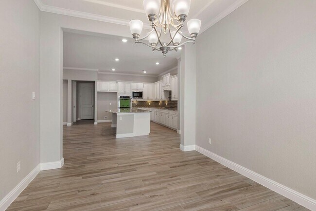 Building Photo - 18855 Collins View Dr