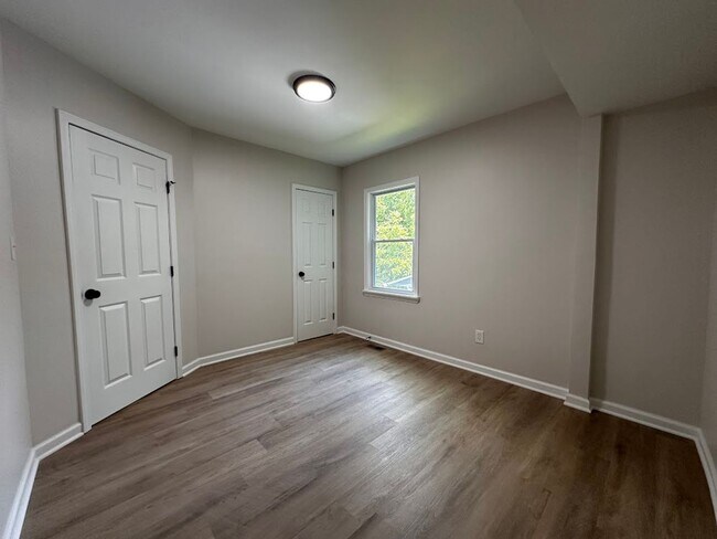 Building Photo - 3393 Phillip Cir