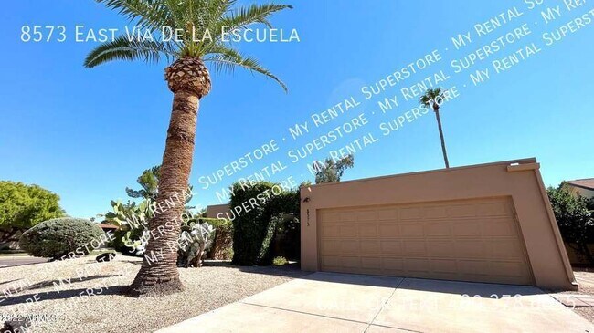 Building Photo - 8573 E Vía De La Escuela