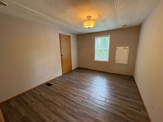 Building Photo - 3356 McCoy Rd