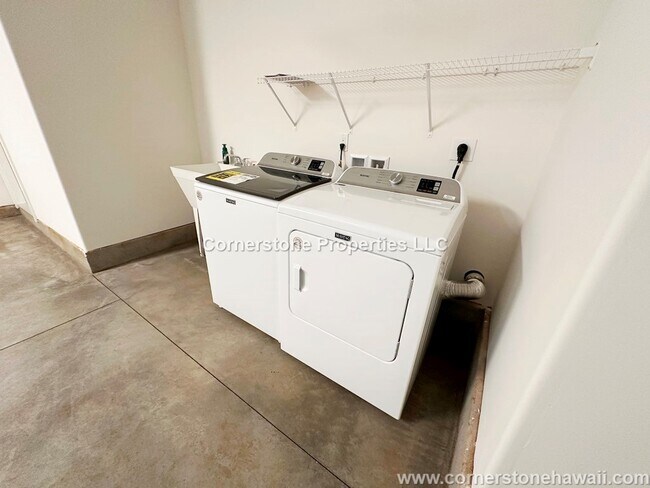 Building Photo - 94-1133-1133 Halekukui St