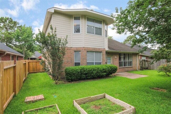Building Photo - 19926 Big Canyon Dr
