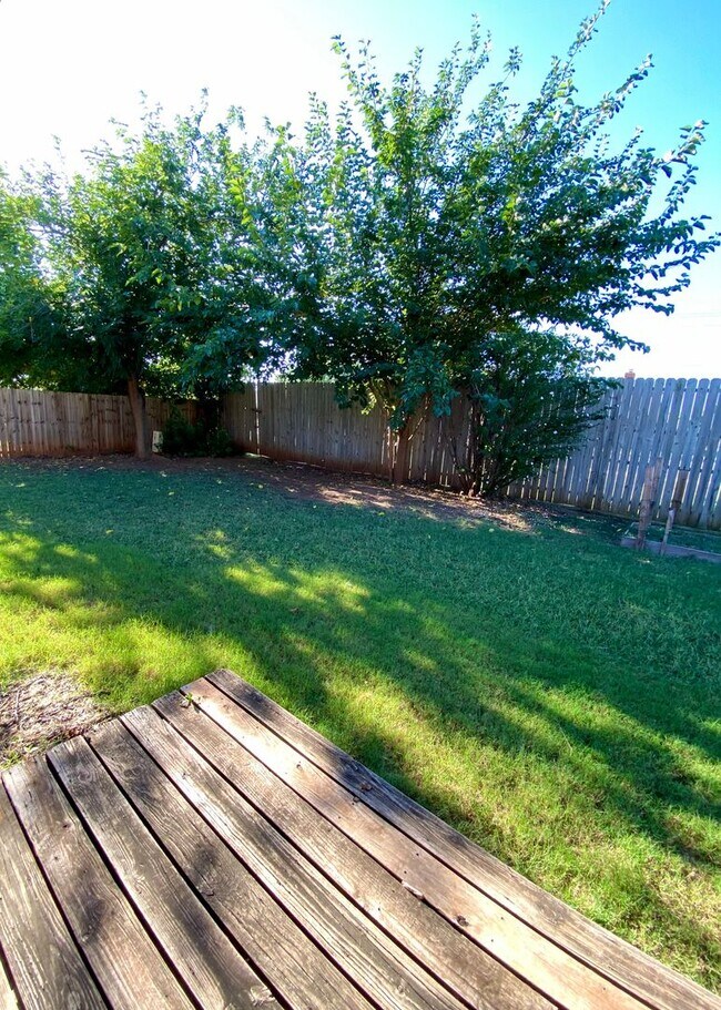 Building Photo - Beautiful Home in NW OKC -Available Now!