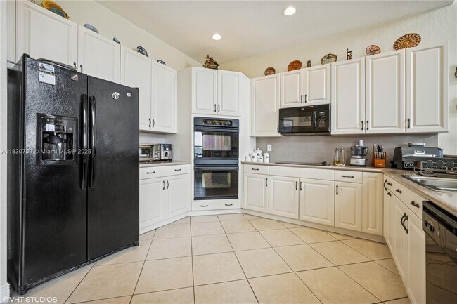 Building Photo - 4954 SW 186th Way
