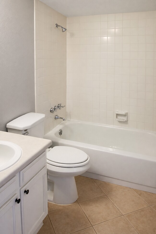 Building Photo - 8996 W Teton Cir