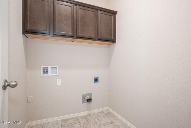 Building Photo - 11140 Catherine Slutter Ln