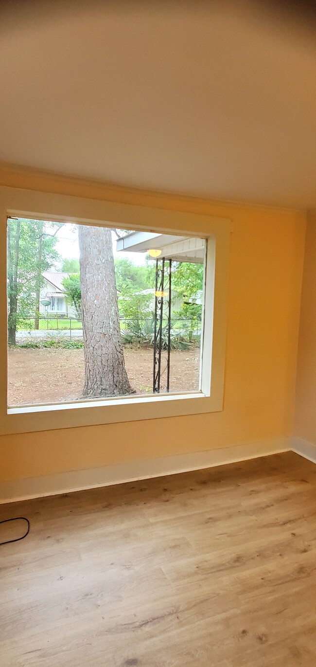 Building Photo - 112 Wall St