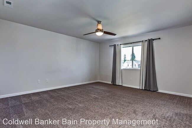 Building Photo - 4 br, 3 bath House - 14398 - 99th Way S.E.