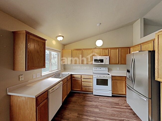 Building Photo - 1452 S 1350 W