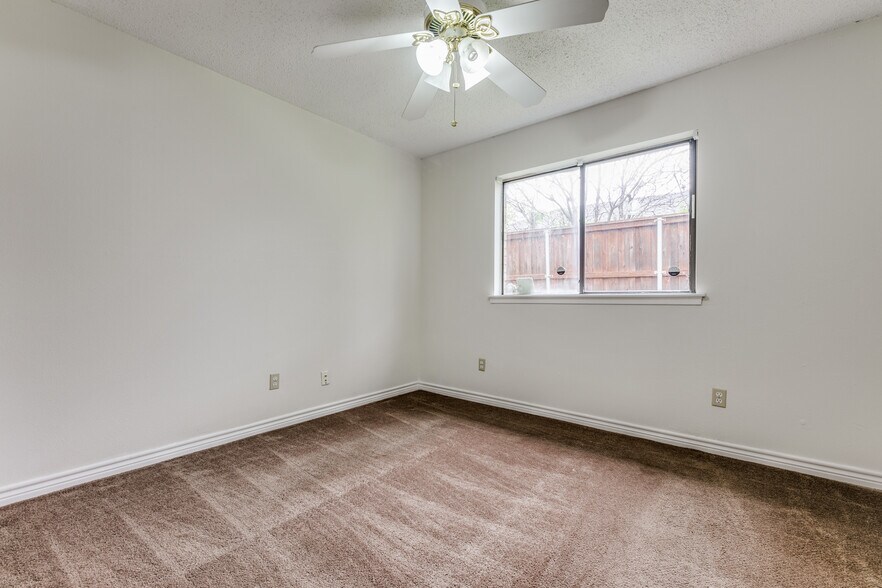 Building Photo - 1607 Heather Glen Ct