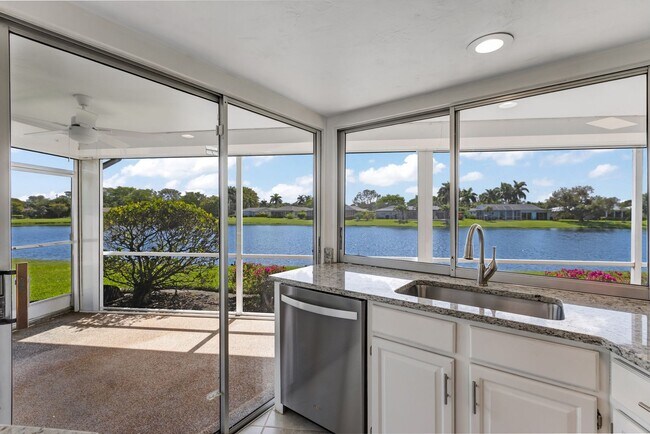 Building Photo - ** LAKEWOOD ** 3 BED / 2 BATH / GARAGE - SINGLE FAMILY HOME - GREAT LOCATION! - PET OK - ANNUAL R...