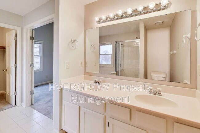 Building Photo - 11309 Lynchburg Way