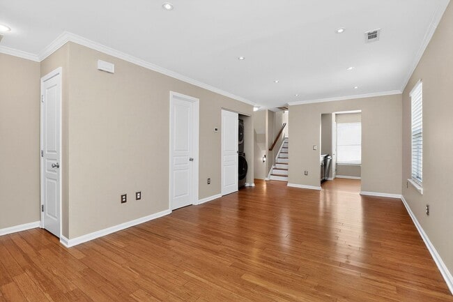 Building Photo - 3-Story Townhome in Historic Fourth Ward – Uptown Living