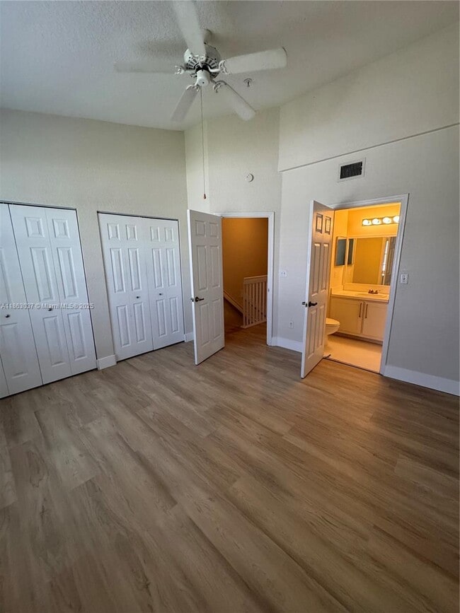 Building Photo - 775 SW 148th Ave