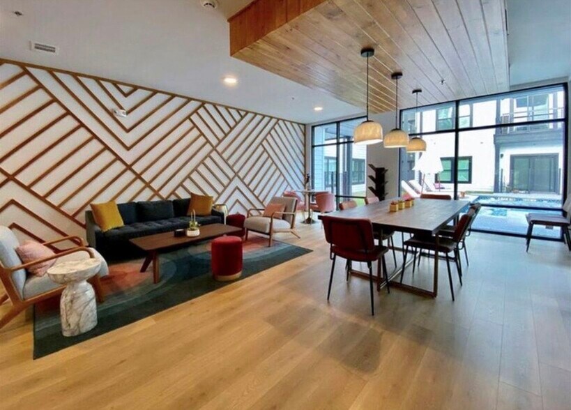 Building Photo - 3101 Govalle Ave