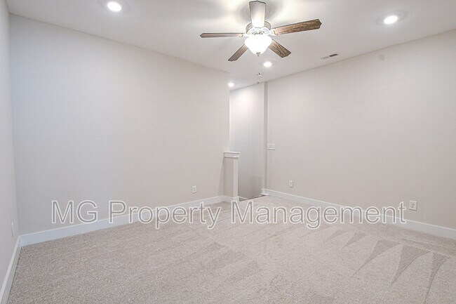 Building Photo - 4714 Blanchard Wy