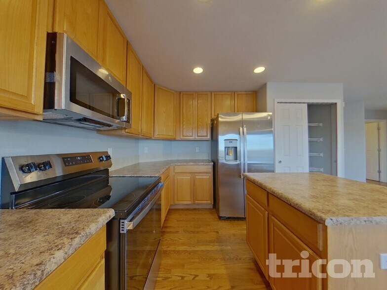 Building Photo - 12254 Pine Valley Cir