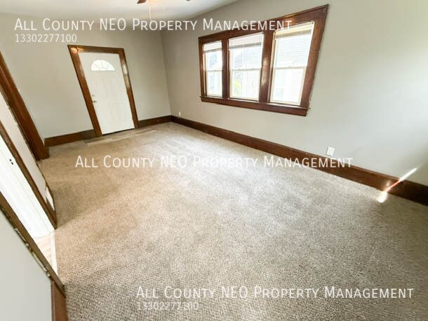 Building Photo - 73 Belvidere Way