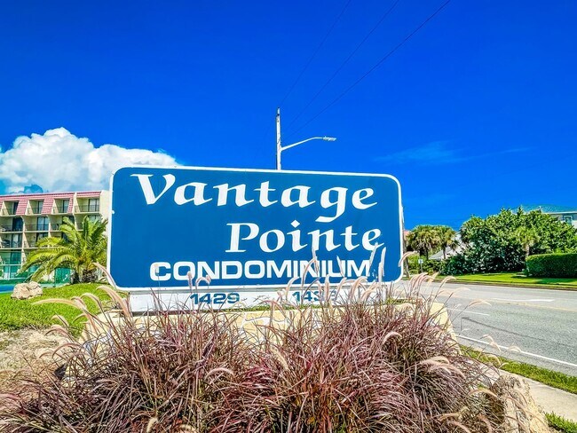 Building Photo - Charming Beachside 1-Bedroom Condo – Available Now