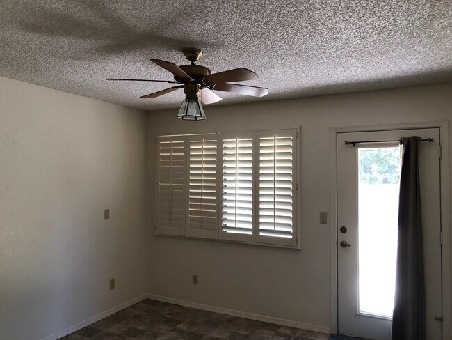 Building Photo - Lovely Long Term Unfurnished Home in 45+ Active Adult Resort Community of Leisure World