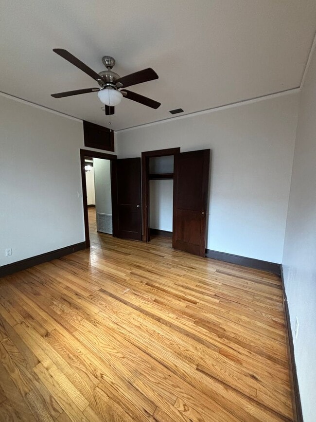 Building Photo - FALL 2026!!! Historic Woodbury Row 4 Bedro...