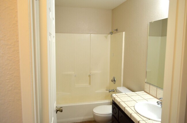Building Photo - 123