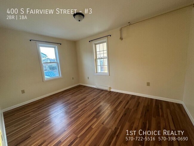 Building Photo - 400 S Fairview St