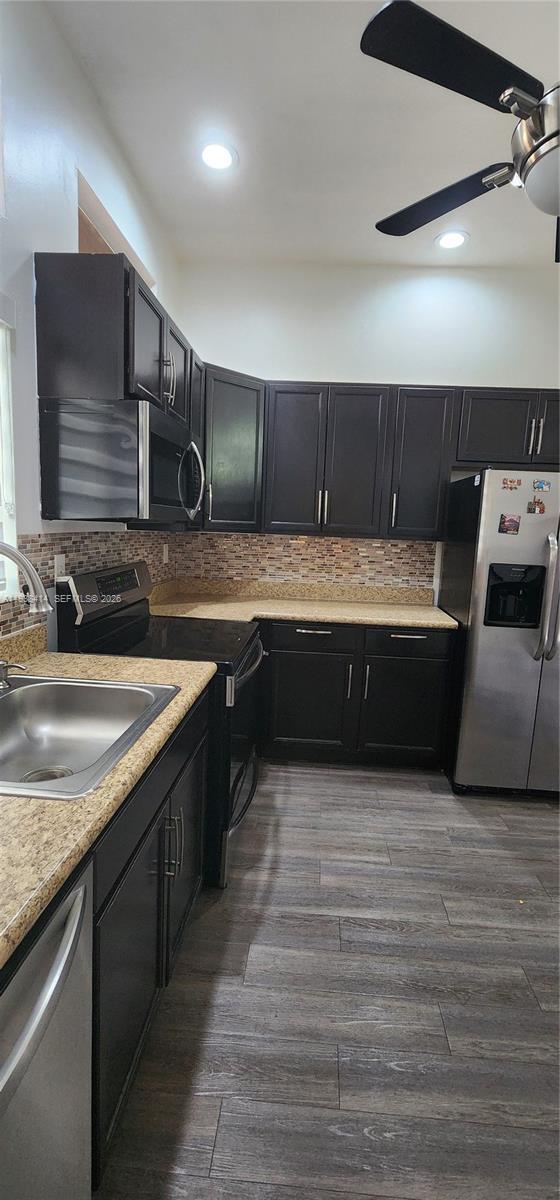 Building Photo - 9660 W Elm Ln