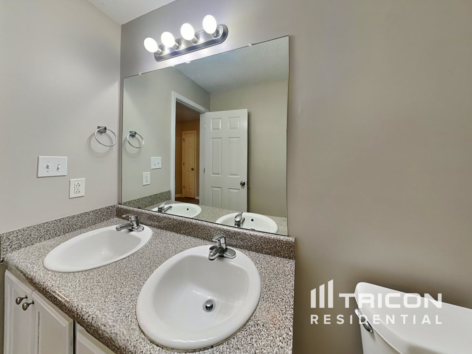 Building Photo - 2635 Brookgate Crossing